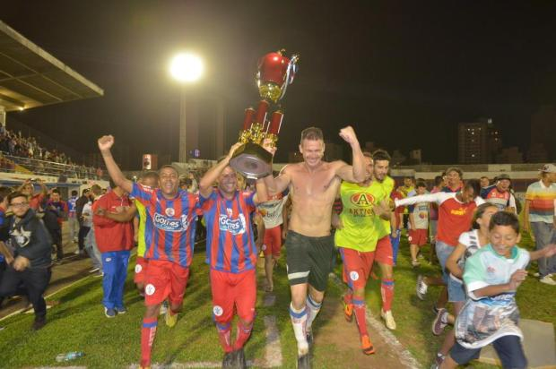 Títulos da Divisão Especial do Marcílio Dias em 2010 e 2013